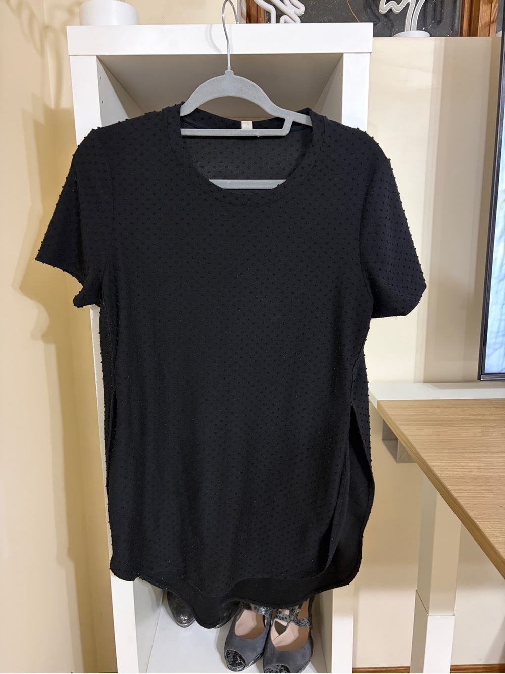 Wilfred Black Textured Short Sleeve Tee